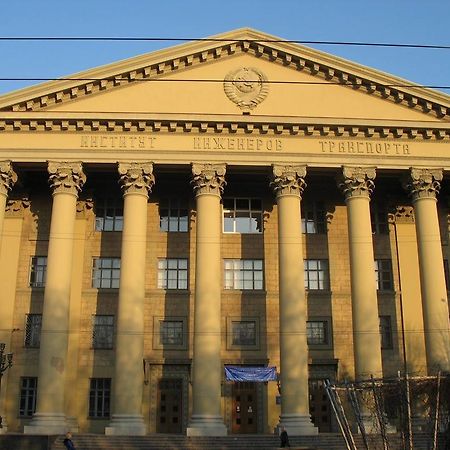 Elephant Hostel Dnipro Bagian luar foto